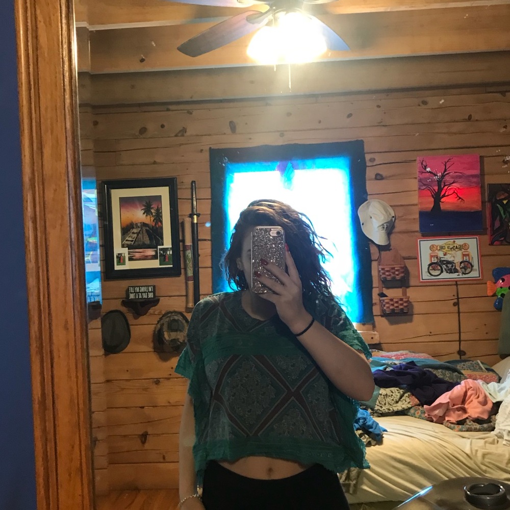 Jessica Simpson crop top